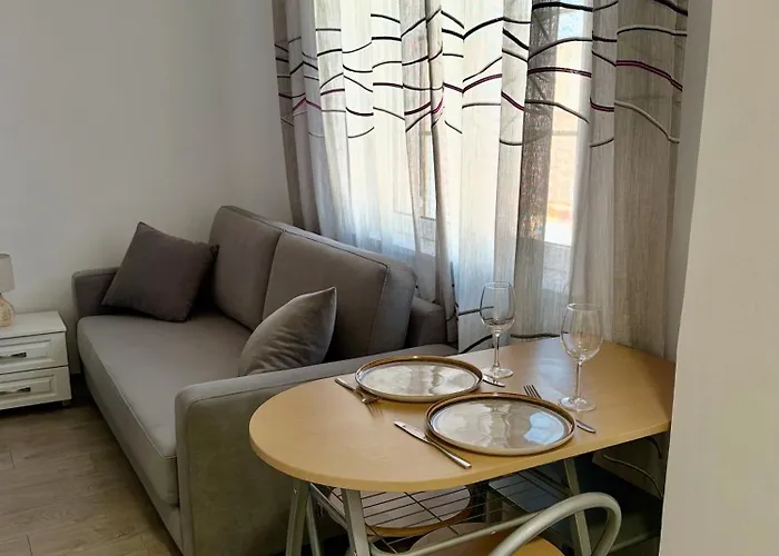 Soraya - New Bazaar * Tirana