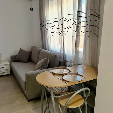 Soraya - New Bazaar * Tirana